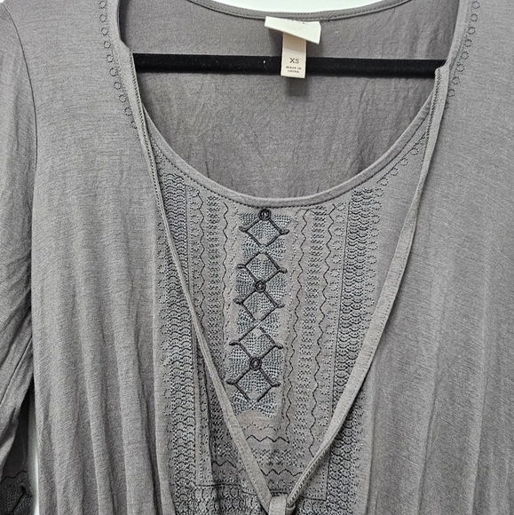 Knox Rose Gray Bell Sleeve Embroidered Scoop Neck Tassel Tie Boho Dress - Picture 8 of 9